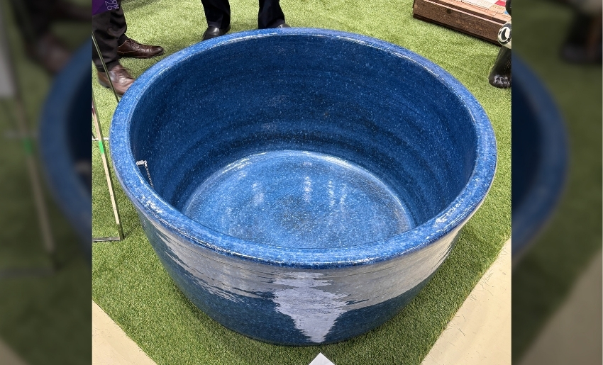 建築・建材展2026 展示風景 ハネノバス 丸型φ1000×H500特注仕様展示