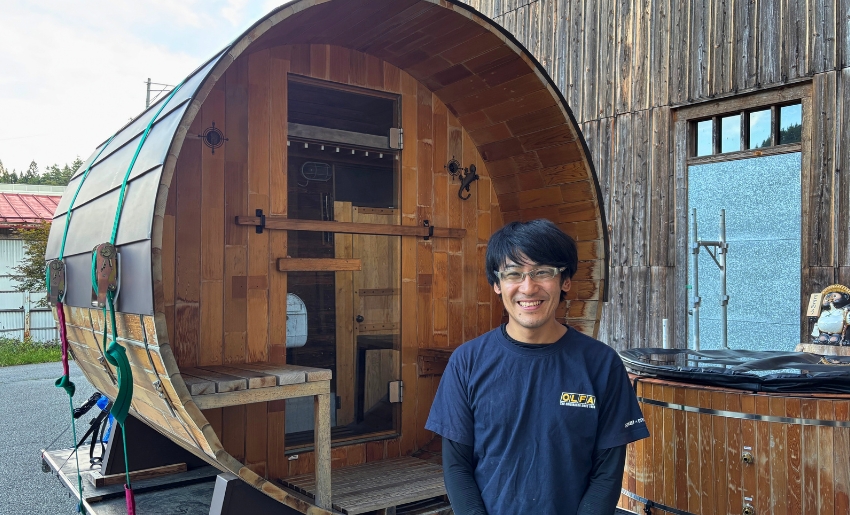 nollfikaを準備するフライングハンディー代表の土田さん