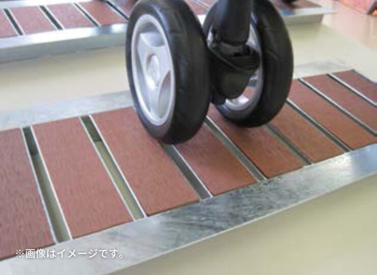 法山本店 細目型景観グレーチング HYUP-L600 使用イメージ